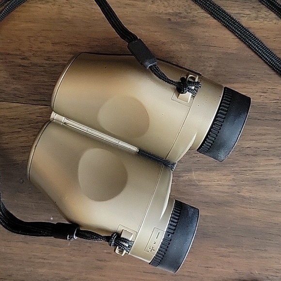 Simmons Spectrum Compact Binoculars with Case Model 99730 - Picture 5 of 8